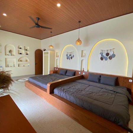 Azalea Room By The Anp Villas Cikundul 외부 사진