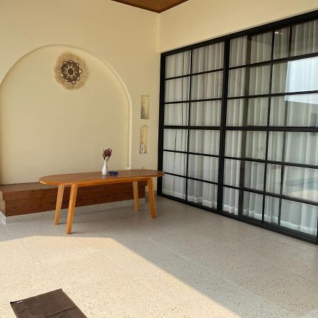 Azalea Room By The Anp Villas Cikundul 외부 사진