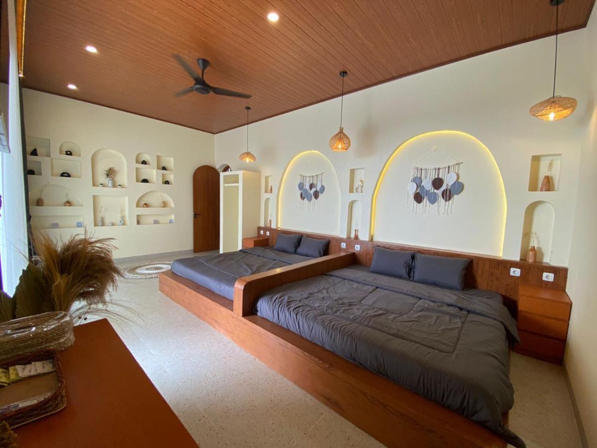 Azalea Room By The Anp Villas Cikundul 외부 사진